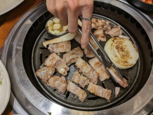 Immanquable barbecue coréen, préparer par un local que nous avons rencontré au spa. Délicieux, surtout avec la sauce qui accompagne la viande