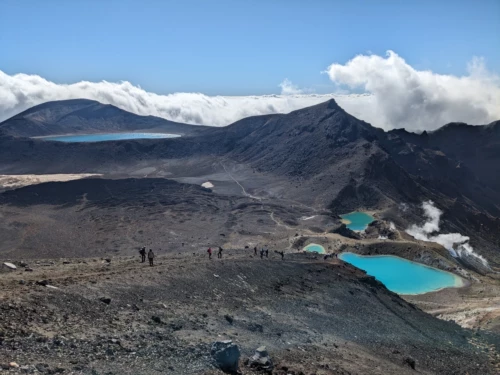Voici les lacs sacré, plus communément appelé black émeraude. Leur couleur est du à l'acide sulfurique. Cela nous rappelle le mont Kawa igen