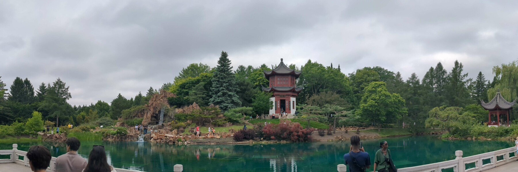 Jardin chinois dans le parc botanique